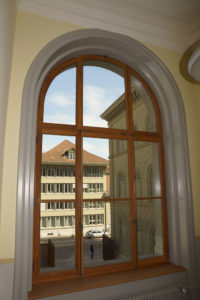 Bundehaus Bern Eichenfenster