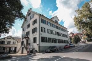 pro-helvetia altes Haus Fenster mit Sprossen